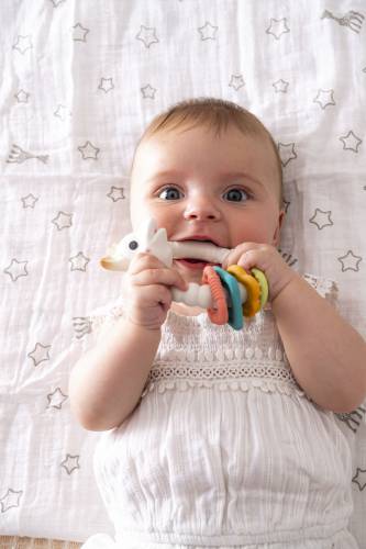Baby with the Colo'Rings by Sophie La Girafe